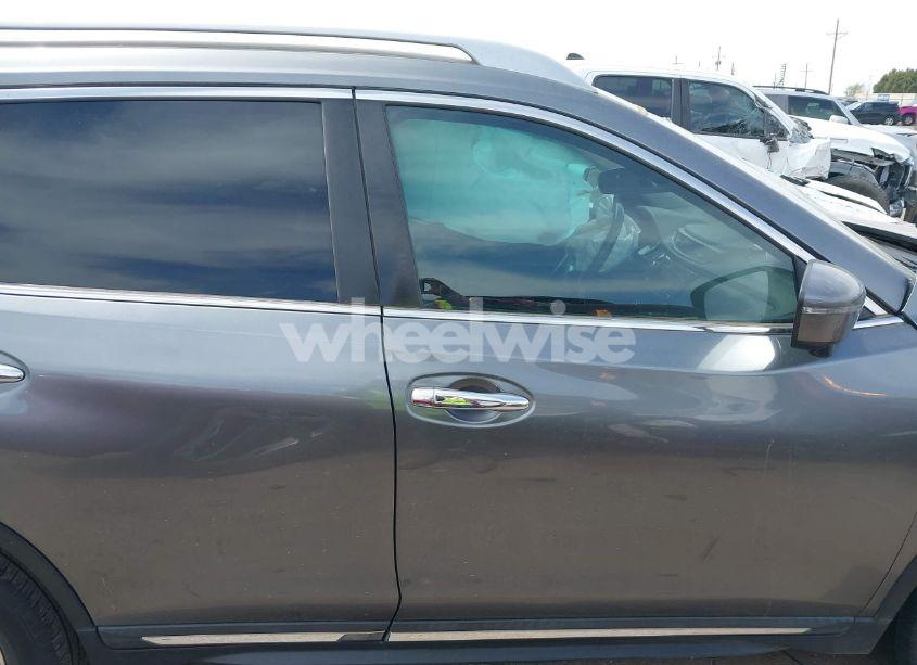 Photo 14 of 2018 Nissan Rogue SL (VIN 5N1AT2MT9JC735261)