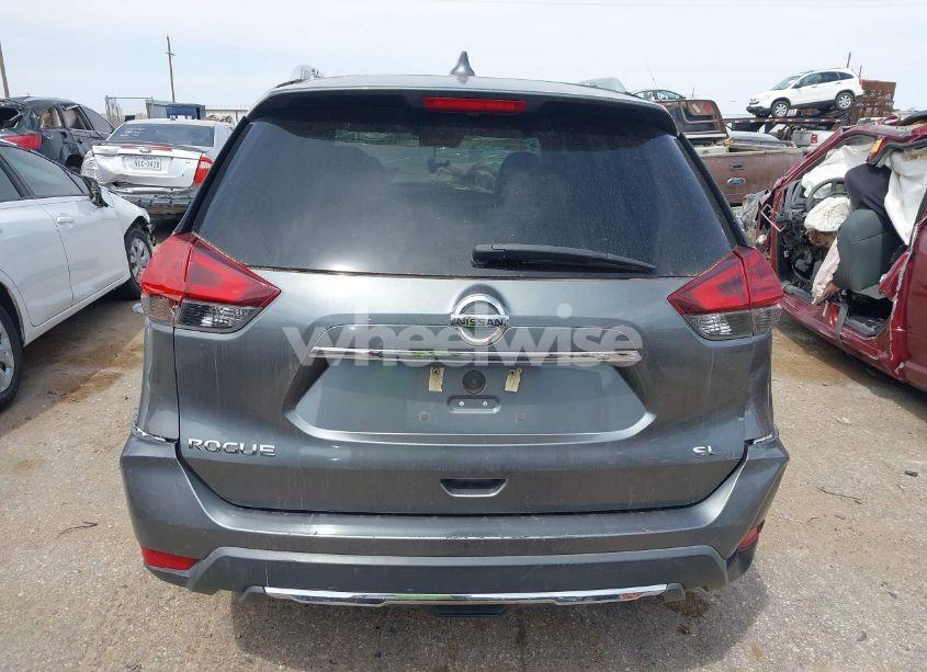 Photo 17 of 2018 Nissan Rogue SL (VIN 5N1AT2MT9JC735261)