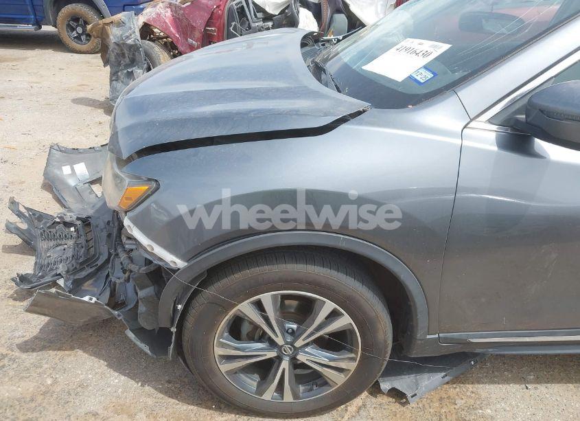 Photo 6 of 2018 Nissan Rogue SL (VIN 5N1AT2MT9JC735261)