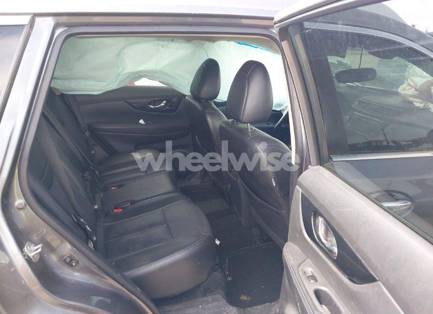 Photo 8 of 2018 Nissan Rogue SL (VIN 5N1AT2MT9JC735261)