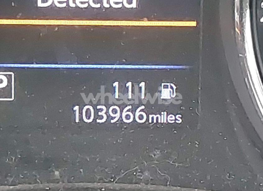 Photo 16 of 2018 Nissan Rogue SV (VIN 5N1AT2MT9JC740976)