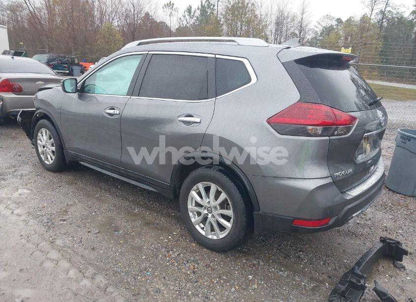 Photo 3 of 2018 Nissan Rogue SV (VIN 5N1AT2MT9JC740976)
