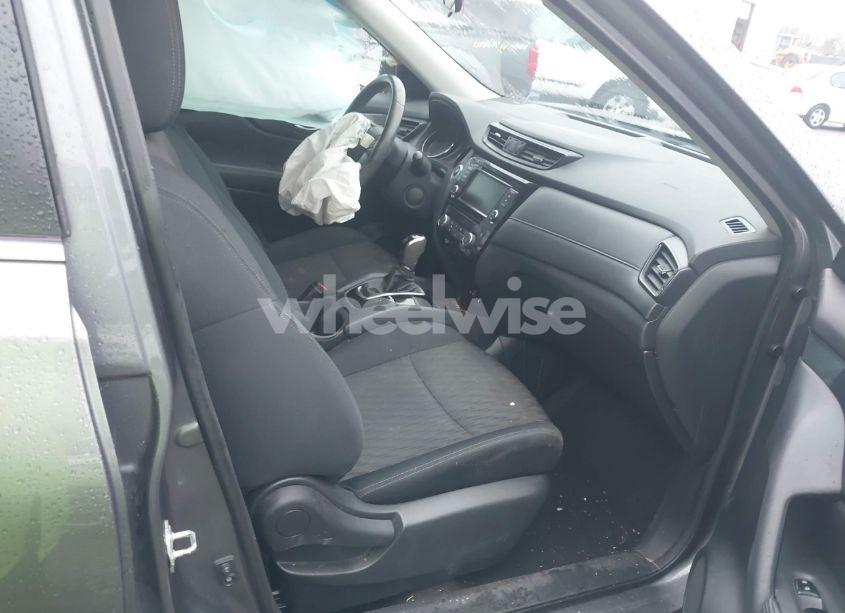 Photo 5 of 2018 Nissan Rogue SV (VIN 5N1AT2MT9JC740976)