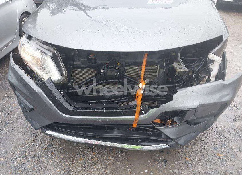 Photo 6 of 2018 Nissan Rogue SV (VIN 5N1AT2MT9JC740976)