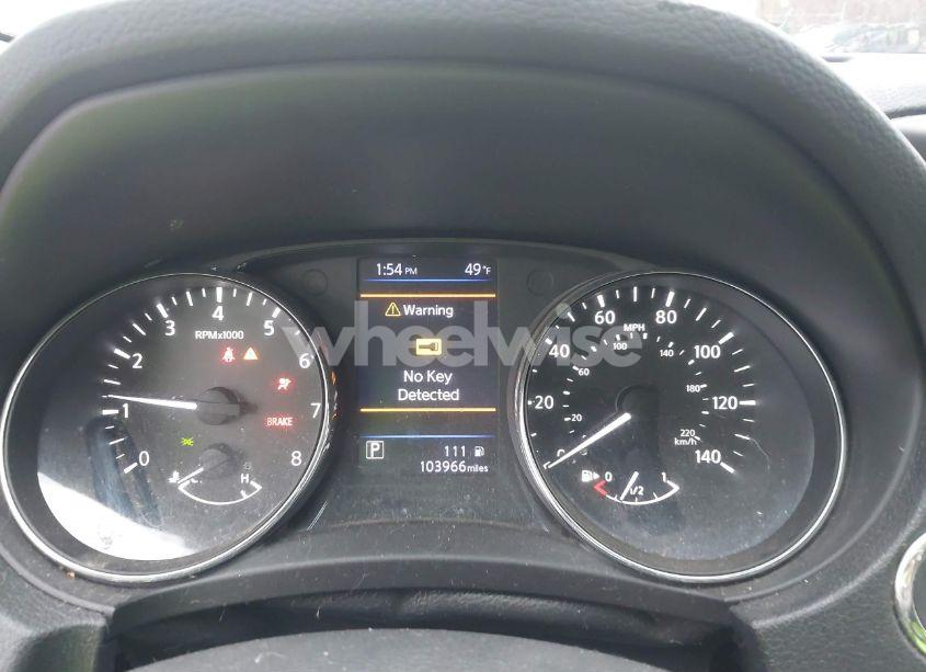 Photo 7 of 2018 Nissan Rogue SV (VIN 5N1AT2MT9JC740976)