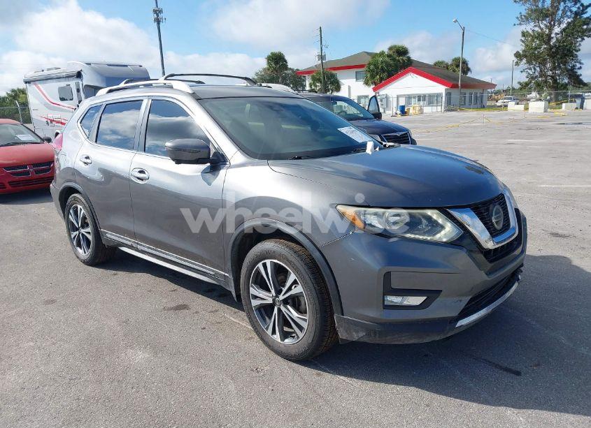 2018 Nissan Rogue SL (VIN 5N1AT2MT9JC834646) main photo