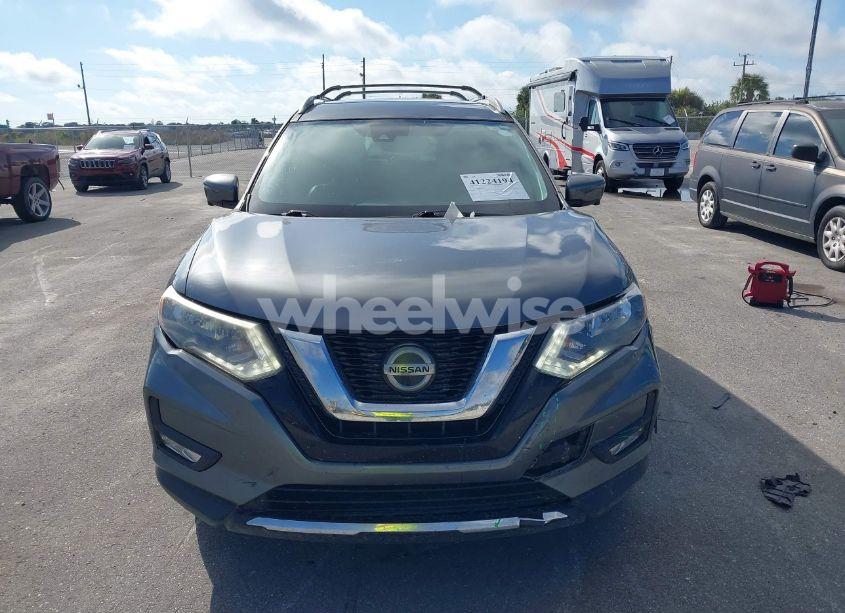Photo 12 of 2018 Nissan Rogue SL (VIN 5N1AT2MT9JC834646)