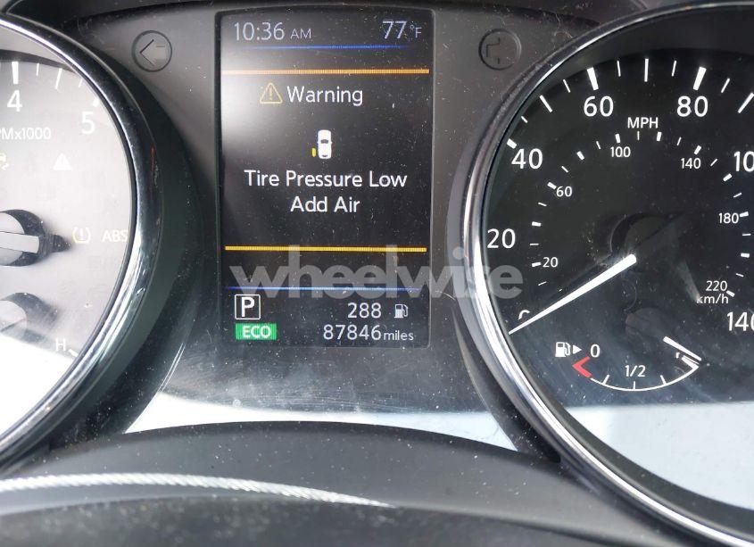 Photo 15 of 2018 Nissan Rogue SL (VIN 5N1AT2MT9JC834646)