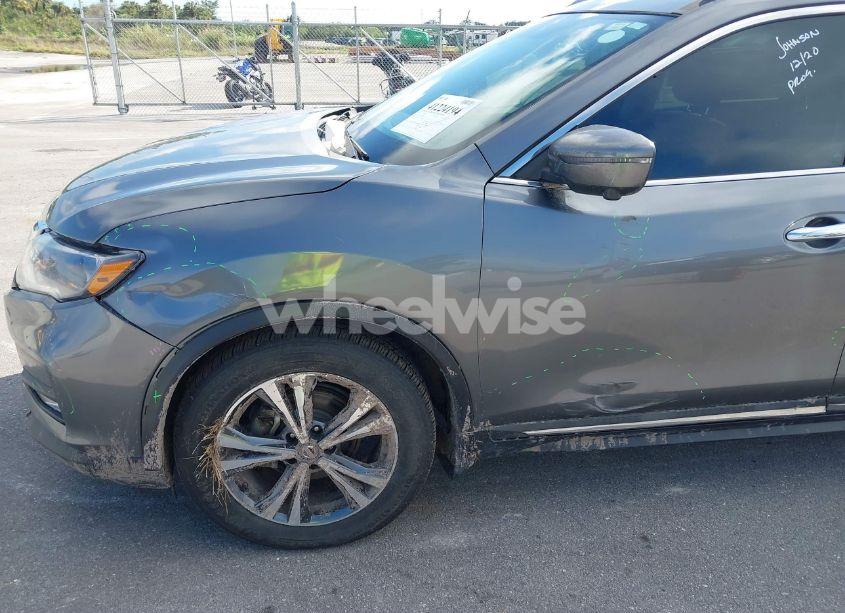 Photo 17 of 2018 Nissan Rogue SL (VIN 5N1AT2MT9JC834646)