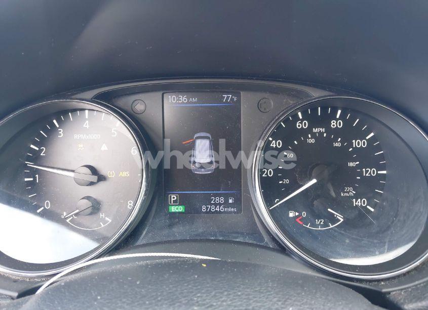 Photo 7 of 2018 Nissan Rogue SL (VIN 5N1AT2MT9JC834646)