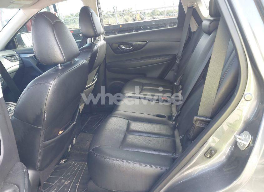 Photo 8 of 2018 Nissan Rogue SL (VIN 5N1AT2MT9JC834646)