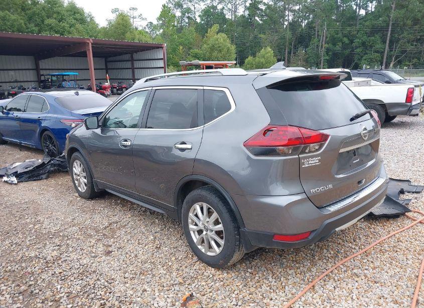 Photo 3 of 2018 Nissan Rogue SV (VIN 5N1AT2MT9JC849065)