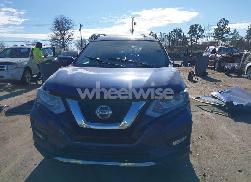 Photo 11 of 2019 Nissan Rogue SL (VIN 5N1AT2MT9KC743362)