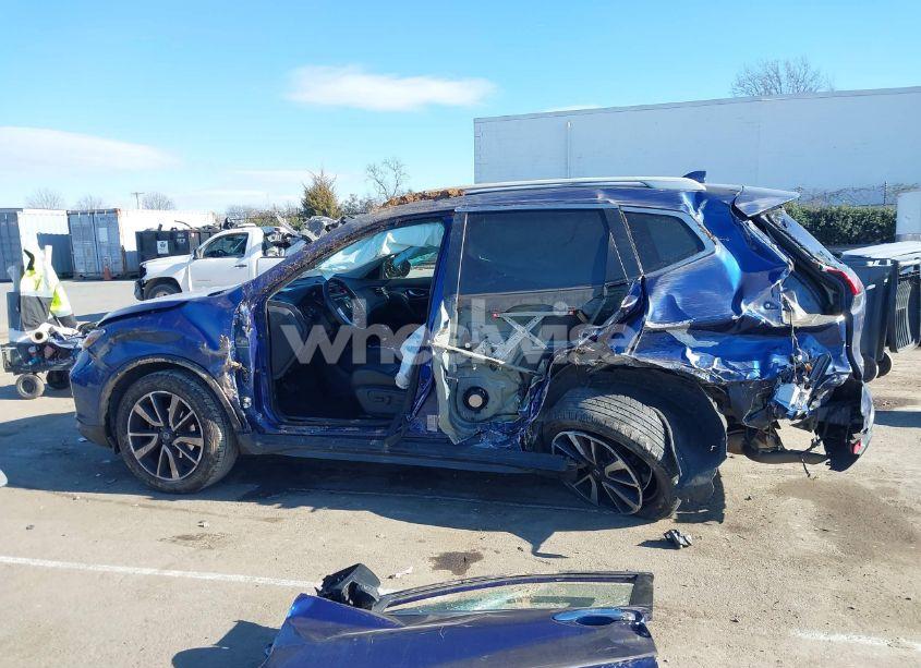 Photo 13 of 2019 Nissan Rogue SL (VIN 5N1AT2MT9KC743362)