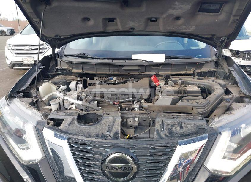 Photo 10 of 2019 Nissan Rogue SL (VIN 5N1AT2MT9KC749923)