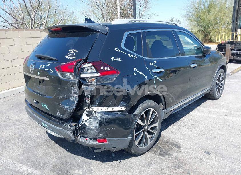 Photo 4 of 2019 Nissan Rogue SL (VIN 5N1AT2MT9KC749923)