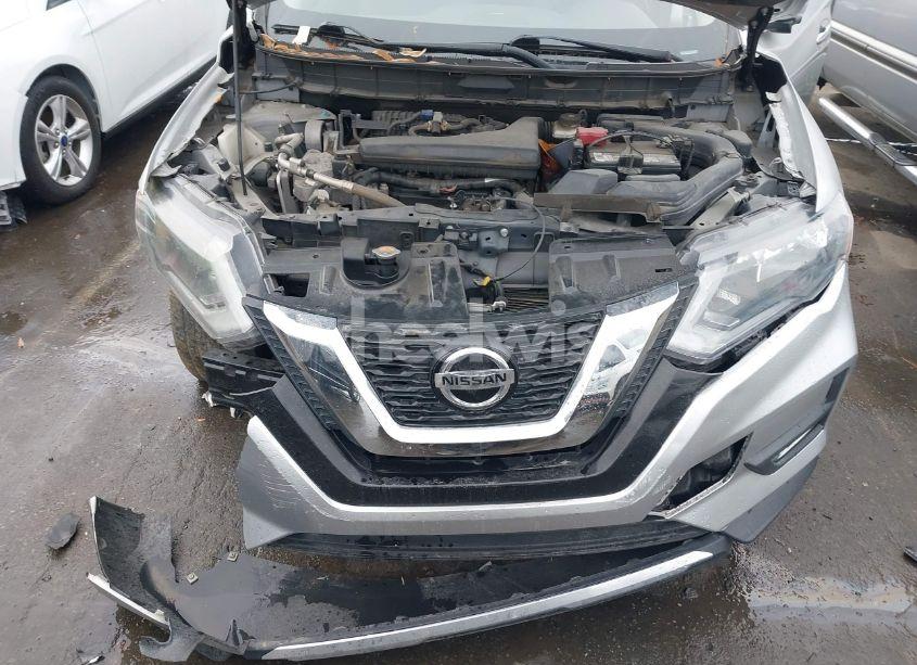 Photo 10 of 2019 Nissan Rogue SL (VIN 5N1AT2MT9KC753020)