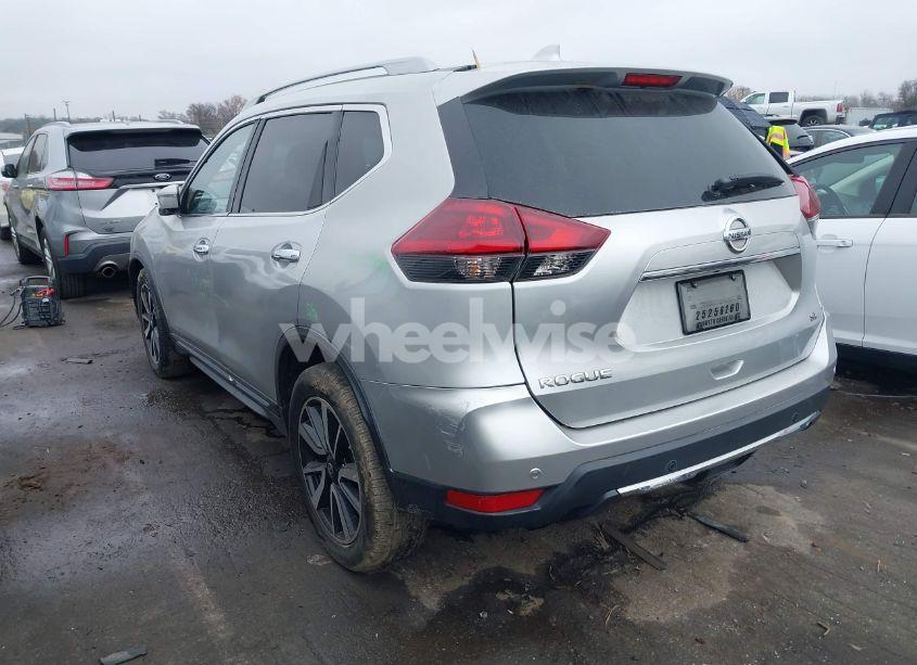 Photo 3 of 2019 Nissan Rogue SL (VIN 5N1AT2MT9KC753020)