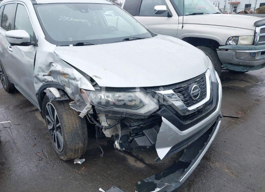 Photo 6 of 2019 Nissan Rogue SL (VIN 5N1AT2MT9KC753020)