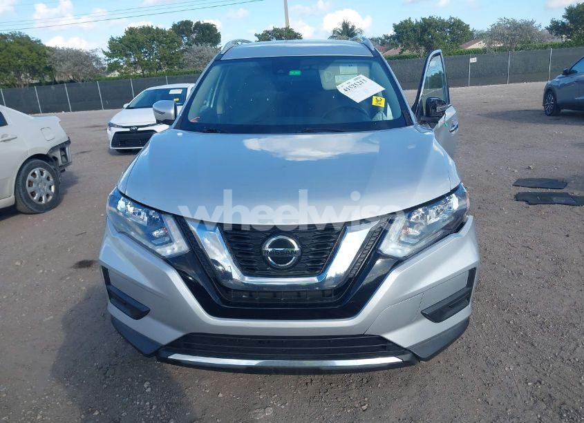 Photo 12 of 2019 Nissan Rogue SV (VIN 5N1AT2MT9KC789466)