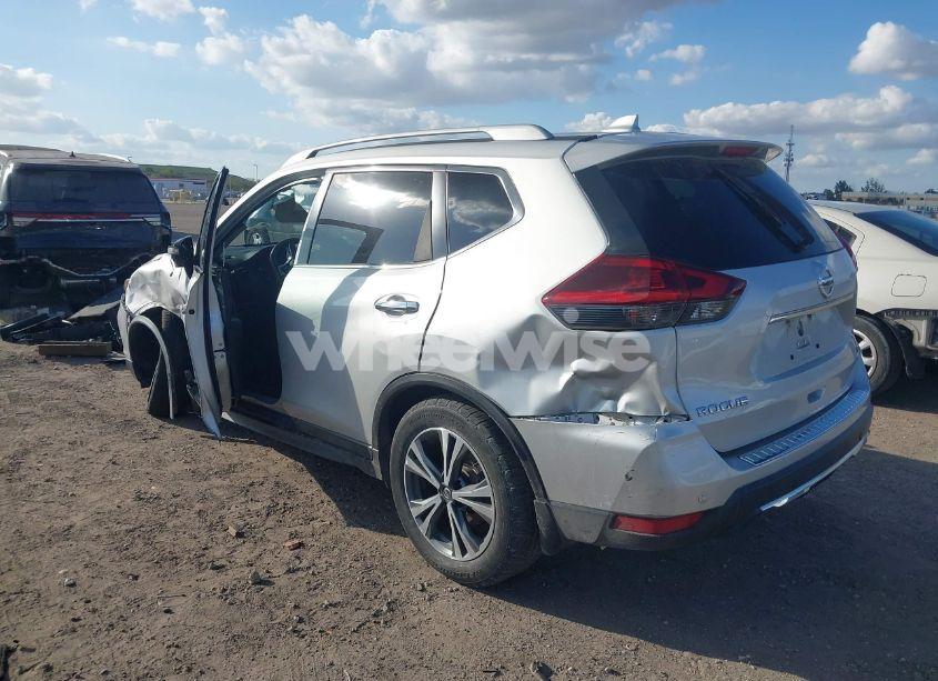 Photo 3 of 2019 Nissan Rogue SV (VIN 5N1AT2MT9KC789466)