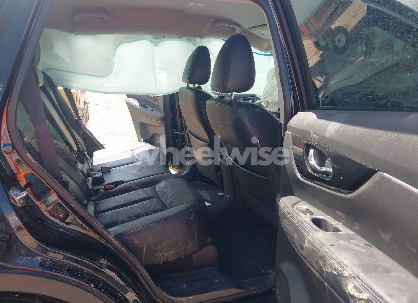 Photo 8 of 2019 Nissan Rogue SL (VIN 5N1AT2MT9KC791900)