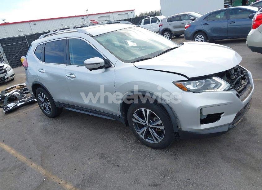 2019 Nissan Rogue SV (VIN 5N1AT2MT9KC792304) main photo