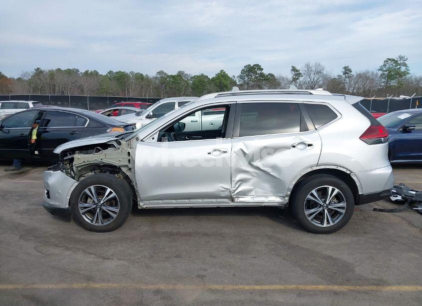 Photo 15 of 2019 Nissan Rogue SV (VIN 5N1AT2MT9KC792304)