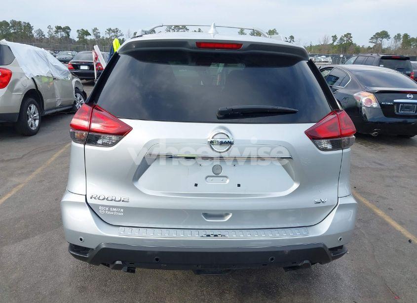 Photo 17 of 2019 Nissan Rogue SV (VIN 5N1AT2MT9KC792304)