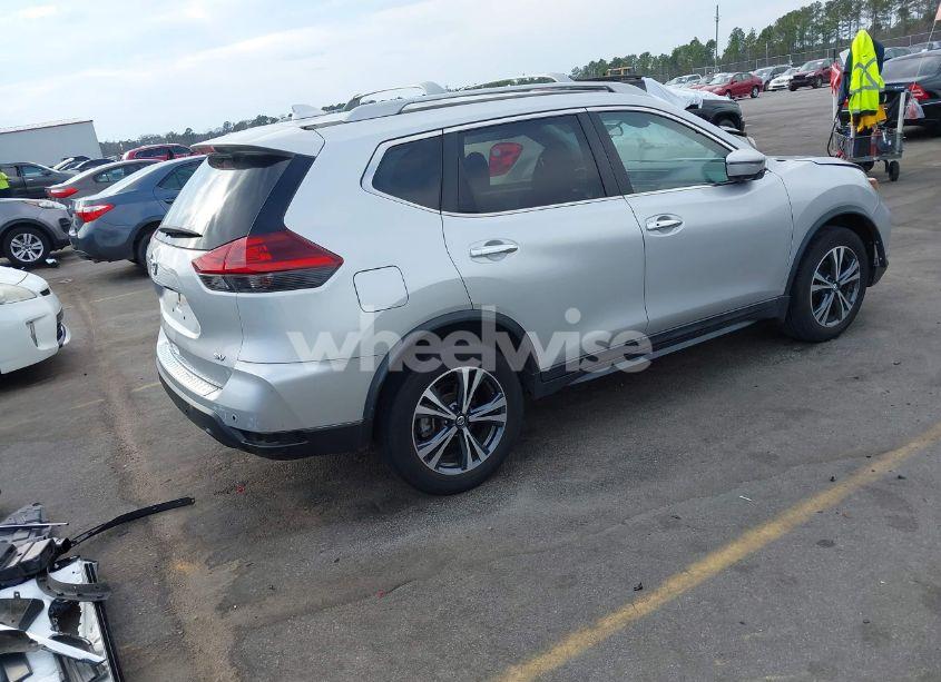Photo 4 of 2019 Nissan Rogue SV (VIN 5N1AT2MT9KC792304)