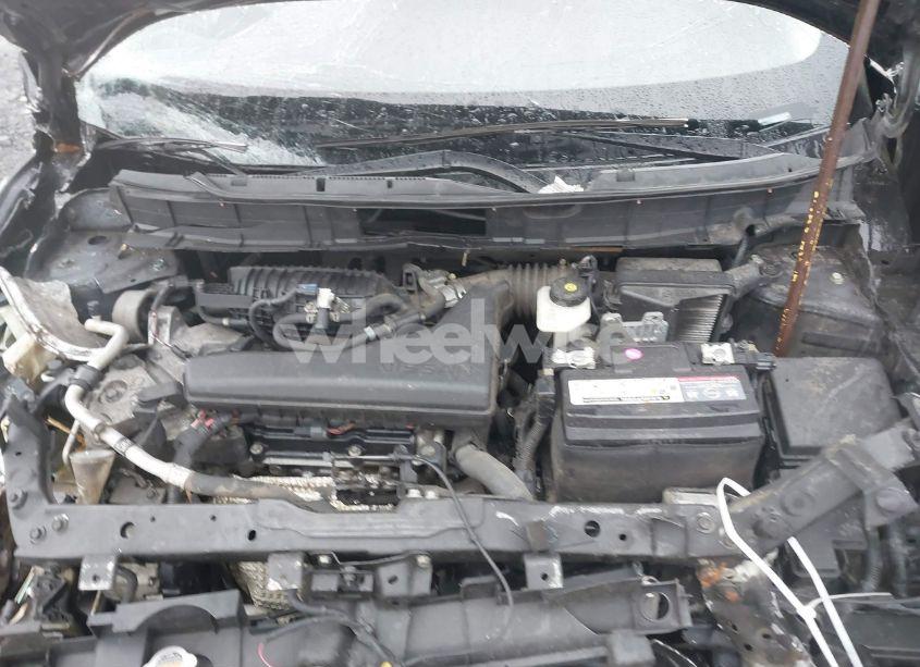 Photo 10 of 2019 Nissan Rogue S (VIN 5N1AT2MT9KC797311)