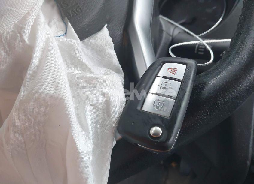 Photo 11 of 2019 Nissan Rogue S (VIN 5N1AT2MT9KC797311)