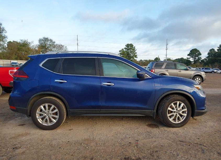 Photo 14 of 2019 Nissan Rogue S (VIN 5N1AT2MT9KC802281)