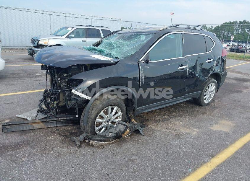 Photo 2 of 2019 Nissan Rogue S (VIN 5N1AT2MT9KC845180)