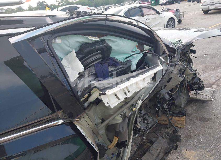 Photo 5 of 2019 Nissan Rogue S (VIN 5N1AT2MT9KC845180)