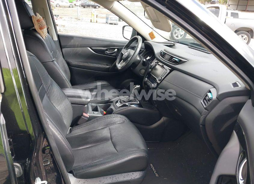 Photo 5 of 2020 Nissan Rogue SL FWD (VIN 5N1AT2MT9LC728216)