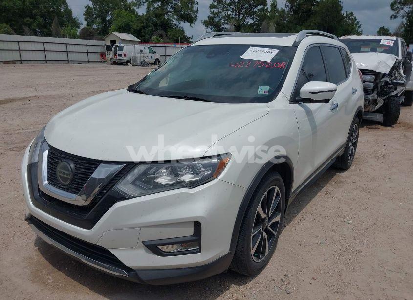 Photo 2 of 2020 Nissan Rogue SL FWD (VIN 5N1AT2MT9LC735022)