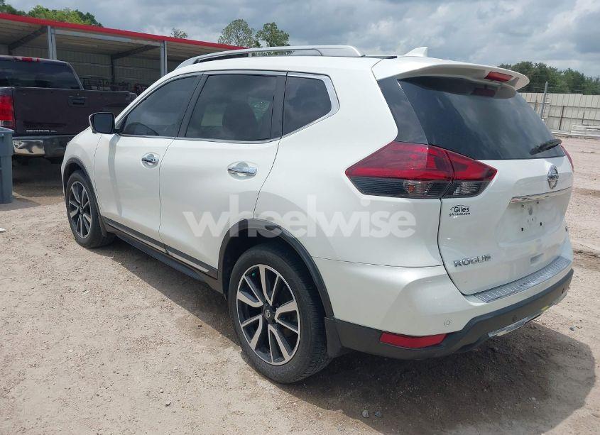 Photo 3 of 2020 Nissan Rogue SL FWD (VIN 5N1AT2MT9LC735022)