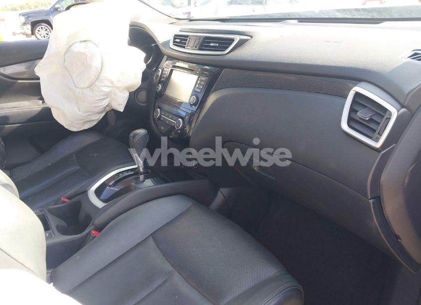 Photo 5 of 2014 Nissan Rogue SL (VIN 5N1AT2MTXEC774429)