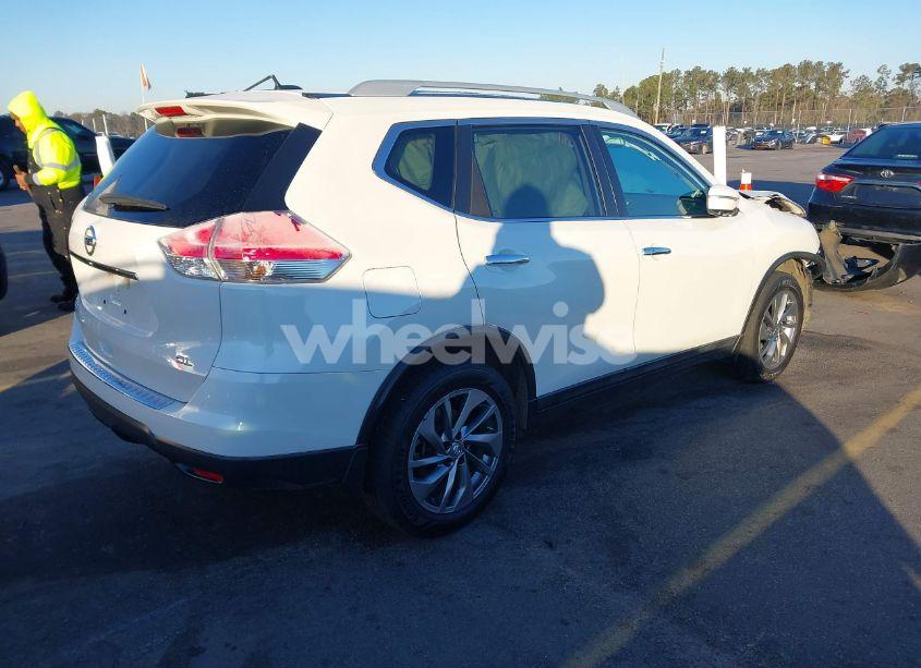 Photo 4 of 2015 Nissan Rogue SL (VIN 5N1AT2MTXFC798019)