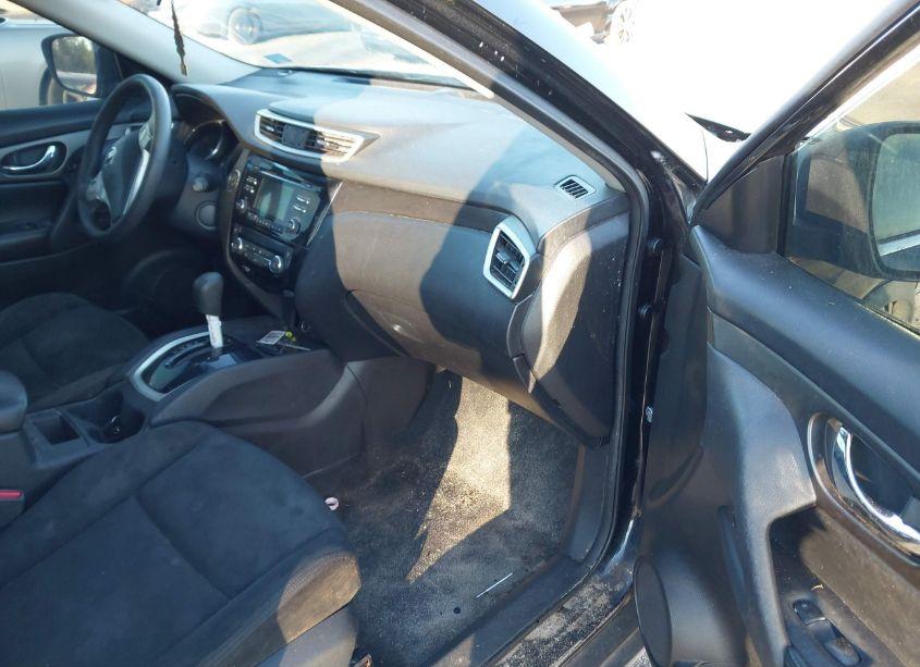 Photo 5 of 2015 Nissan Rogue SV (VIN 5N1AT2MTXFC827020)