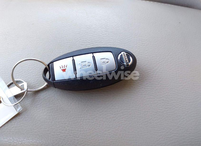 Photo 11 of 2015 Nissan Rogue SV (VIN 5N1AT2MTXFC927747)