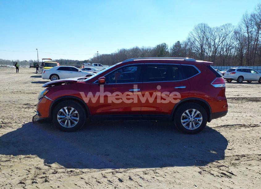 Photo 14 of 2015 Nissan Rogue SV (VIN 5N1AT2MTXFC927747)