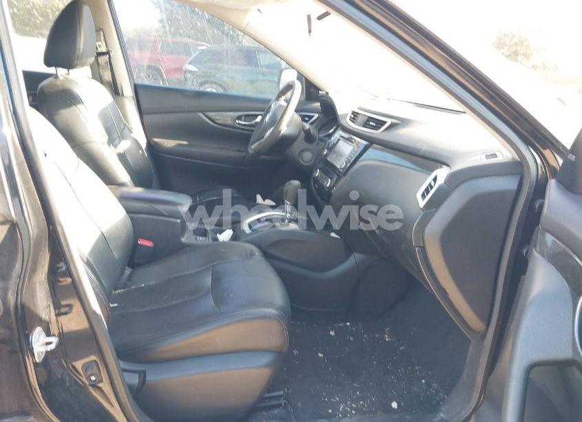 Photo 5 of 2016 Nissan Rogue SL (VIN 5N1AT2MTXGC731390)