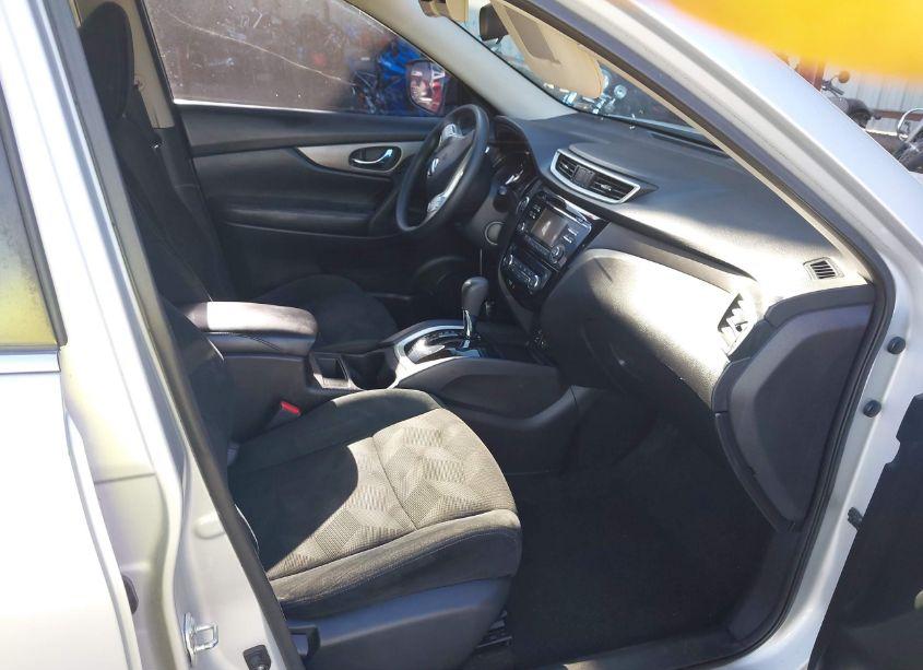 Photo 5 of 2016 Nissan Rogue SV (VIN 5N1AT2MTXGC771100)