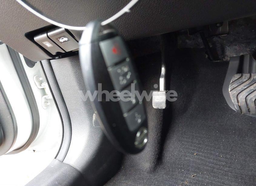 Photo 11 of 2016 Nissan Rogue SL (VIN 5N1AT2MTXGC779925)