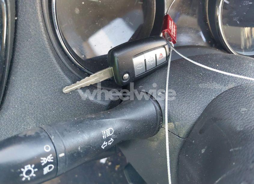 Photo 11 of 2017 Nissan Rogue S (VIN 5N1AT2MTXHC774287)