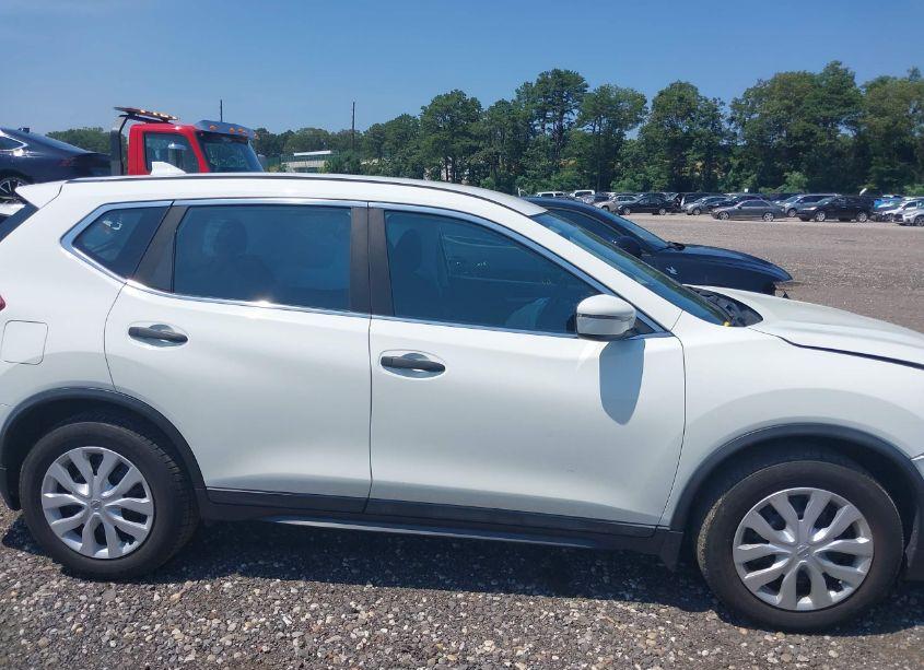 Photo 13 of 2017 Nissan Rogue S/SL/SV (VIN 5N1AT2MTXHC778999)