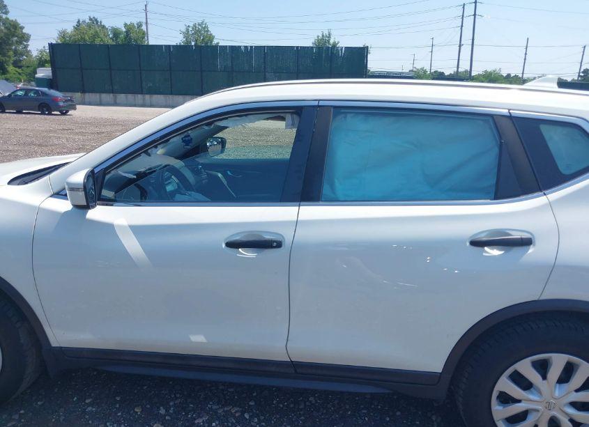 Photo 14 of 2017 Nissan Rogue S/SL/SV (VIN 5N1AT2MTXHC778999)