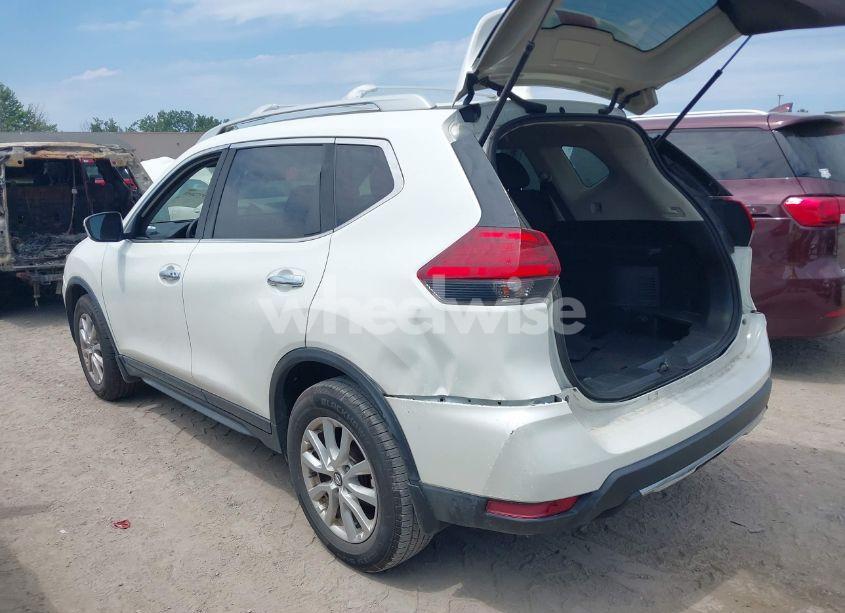 Photo 3 of 2017 Nissan Rogue S/SL/SV (VIN 5N1AT2MTXHC806395)